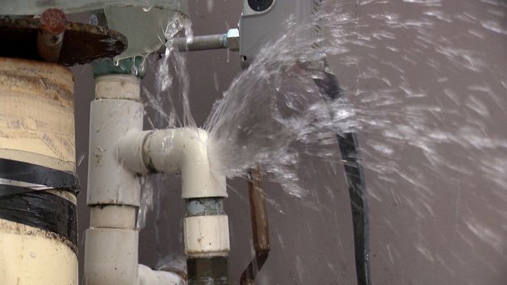 فحص تسربات المياه بدقة