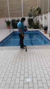 كشف تسربات المسابح